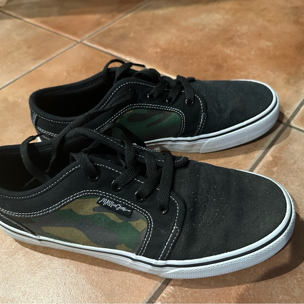 Maui Jim low top sneakers.  In Black and Camo.  Size 9